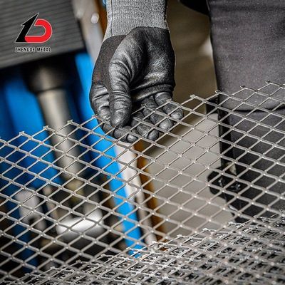 Galvanized Low Carbon Steel Stainless Steel Aluminum Copper Nickel Expanded Metal Mesh
